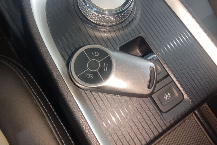 欧拉好猫 2021款 400km标准续航 雅典娜版 三元锂中控内饰11