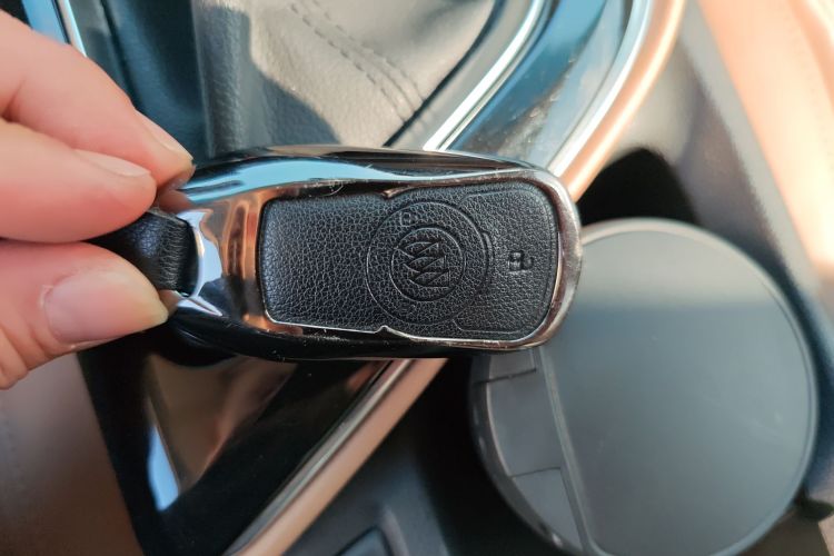 别克GL6 2021款 323T 轻混动互联豪华型中控内饰11