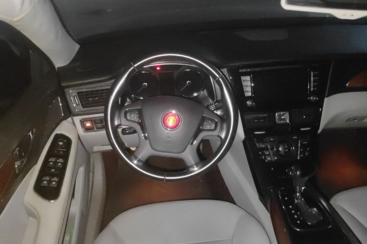 红旗H7 2013款 2.0T 豪华型局部细节13