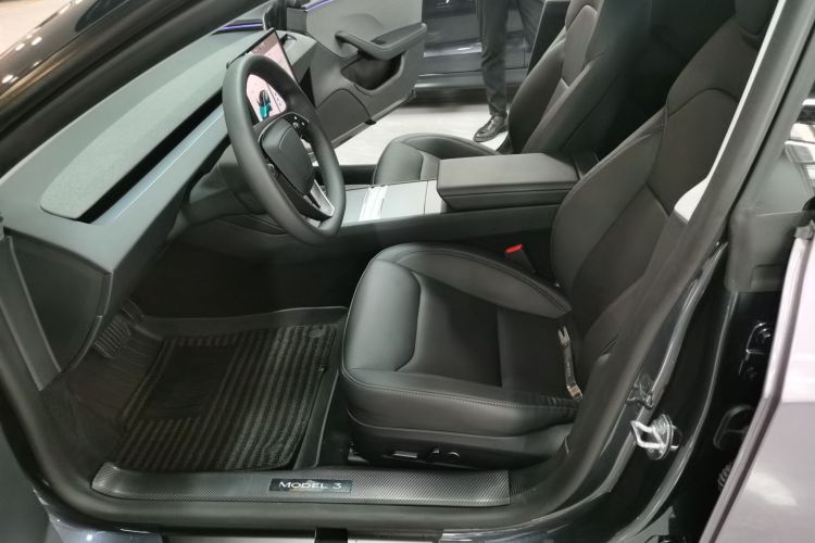 特斯拉 Model 3 2025款 后轮驱动版局部细节19