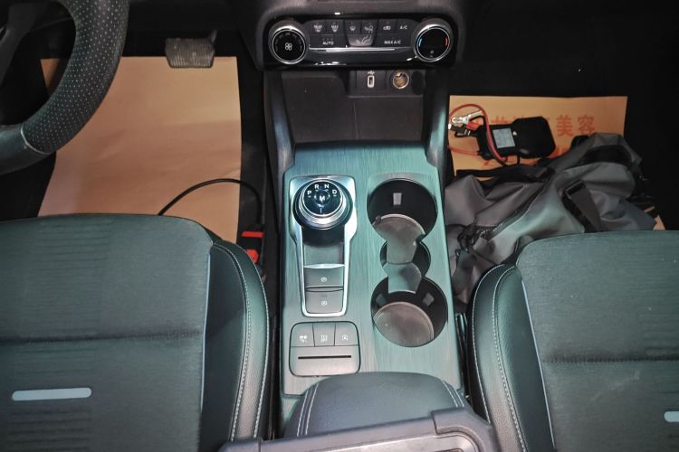 福特 福克斯Active 2020款 EcoBoost 180 自动劲潮型局部细节18