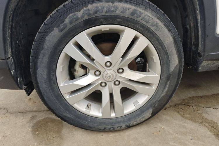 长安CS75 2017款 尚酷版 1.5T 自动锋悦型车身外观6007