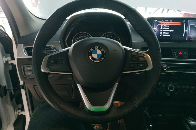宝马X1 2016款 sDrive18Li 豪华型中控内饰13