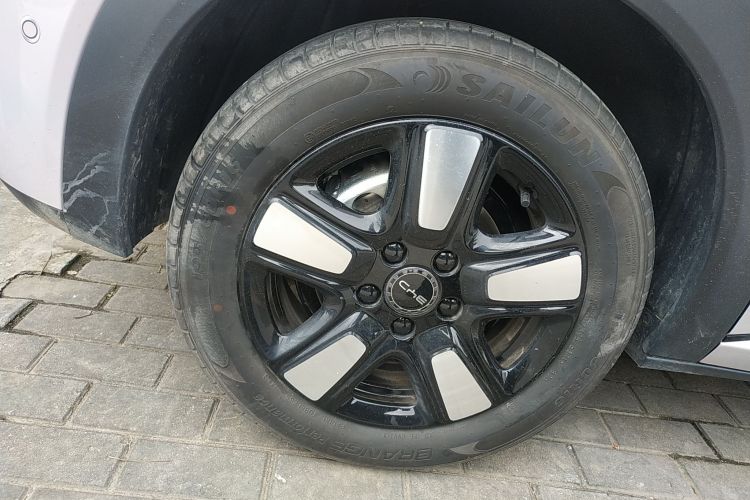 比亚迪 海豚 2025款 智驾版 410km 时尚版车身外观6008