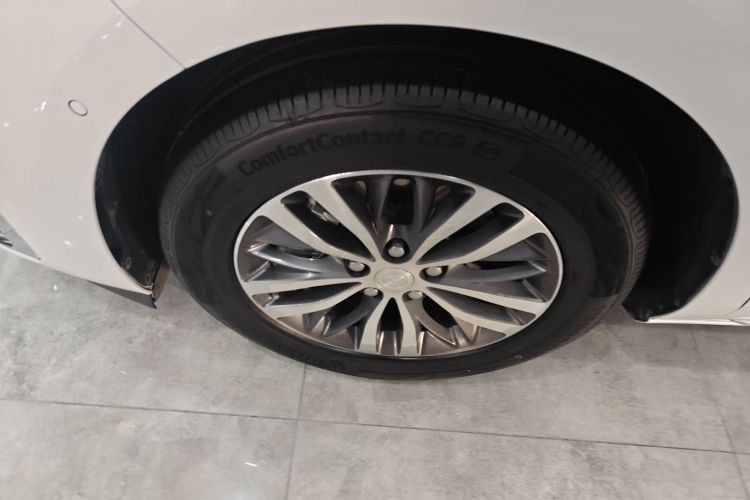 别克GL8 2023款 ES陆尊 尊享型车身外观6007