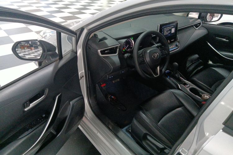 丰田 卡罗拉 2021款 双擎 1.8L E-CVT精英版中控内饰20