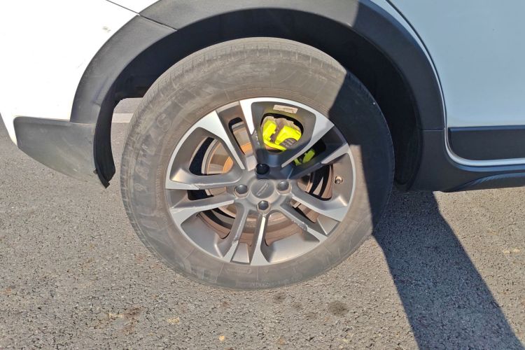 吉利几何 EX3 功夫牛 2021款 坚强牛牛车身外观6008