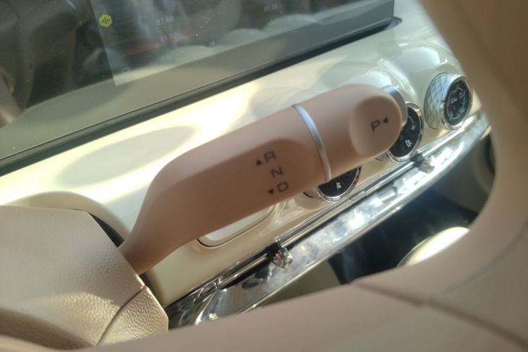 五菱汽车 五菱缤果 2025款 333km 悦享款中控内饰18