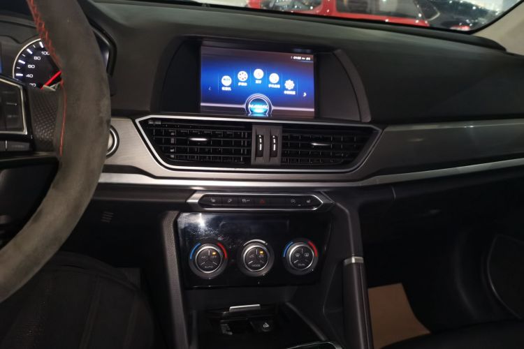 哈弗H6 2018款 蓝标 运动版 1.5T 自动两驱精英型中控内饰16