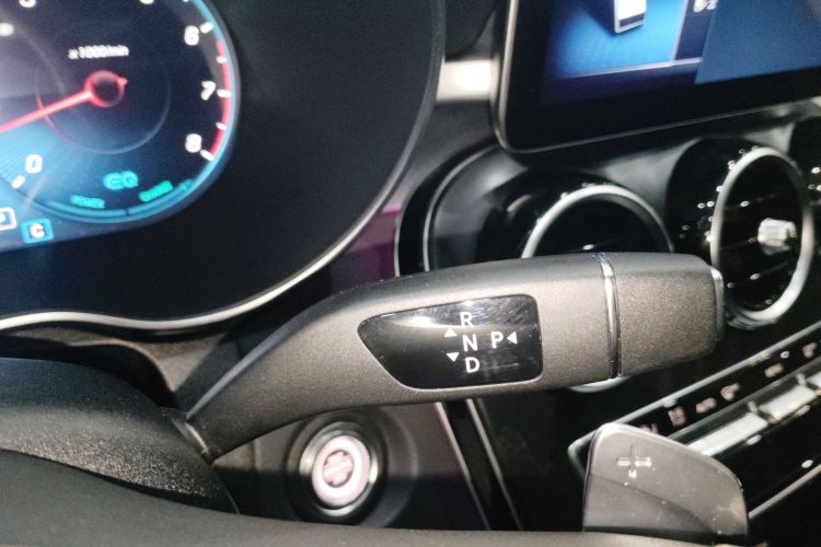 奔驰C级 2020款 改款 C 260 L 运动版局部细节18