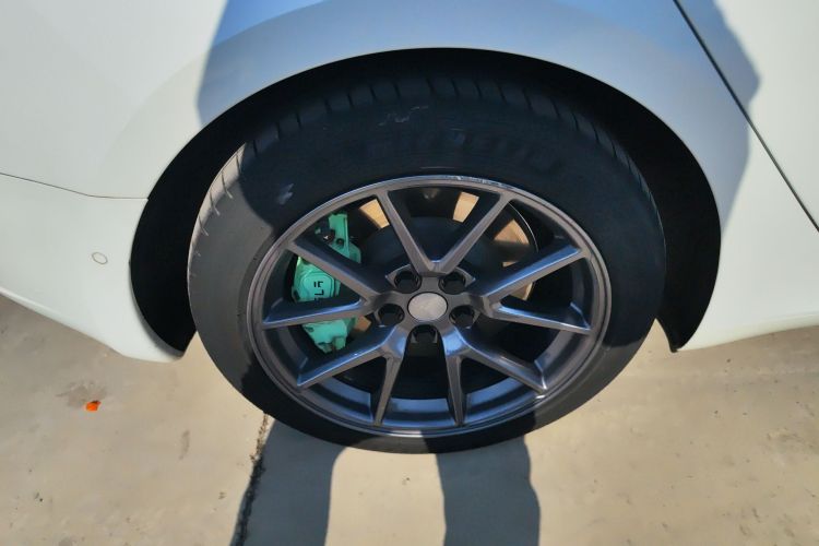 特斯拉 Model 3 2022款 后轮驱动版车身外观6004