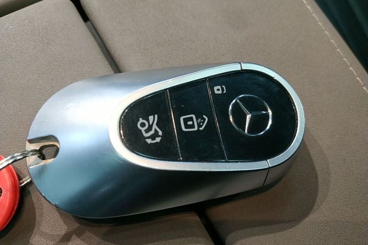 奔驰EQS 2022款 改款 450+ 先锋版中控内饰11