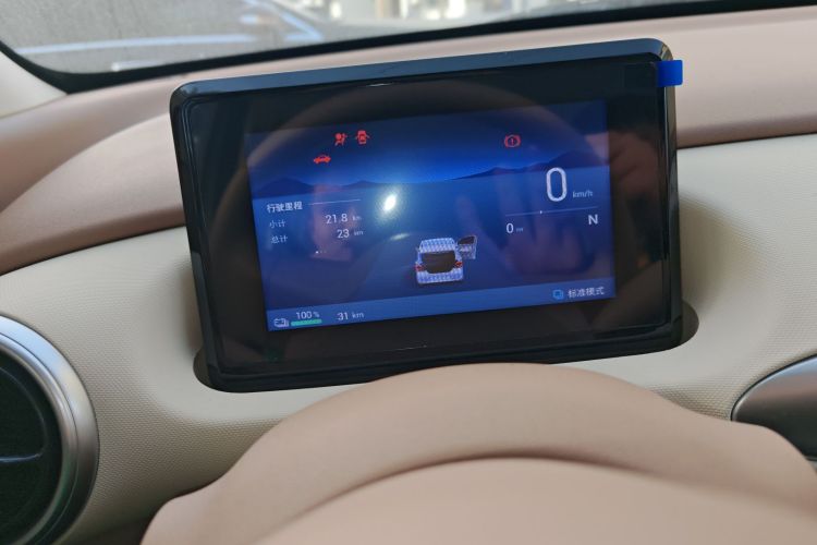 五菱汽车 宏光MINIEV 2025款 四门版 进阶款中控内饰14