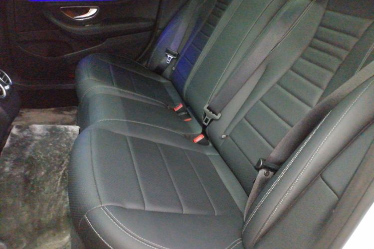 奔驰E级 2020款 改款 E 260 L 运动型中控内饰7004