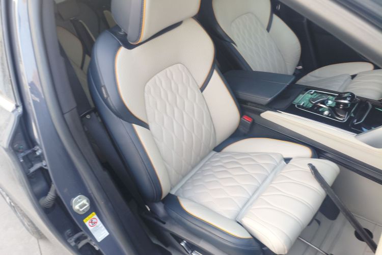 比亚迪 唐新能源 2022款 DM-p 215KM 四驱旗舰型局部细节41