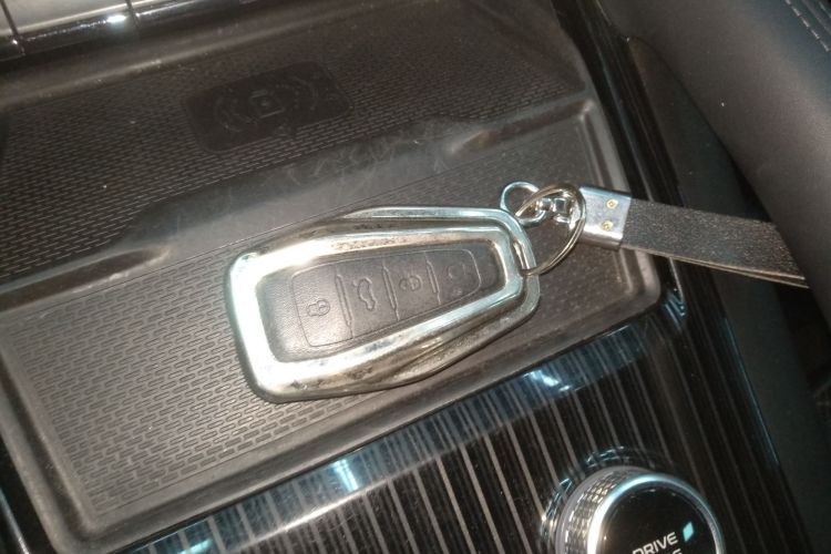 吉利汽车 星越L 2023款 2.0TD 高功自动两驱旗舰型中控内饰7001