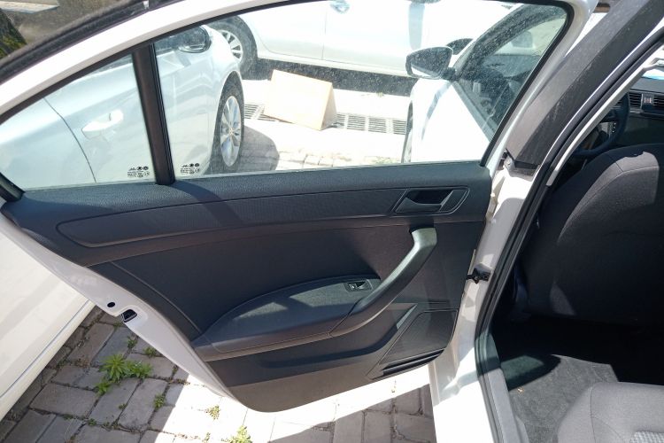 大众 桑塔纳 2016款 1.6L 手动风尚版中控内饰49