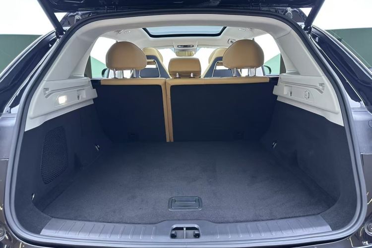 零跑汽车 零跑C11 2024款 增程 300尊享版机舱底盘23