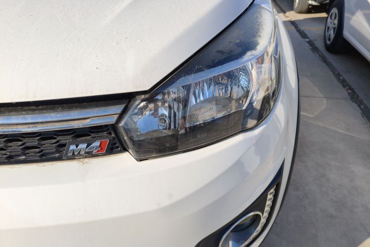 长城M4 2014款 1.5L 手动舒适型局部细节36