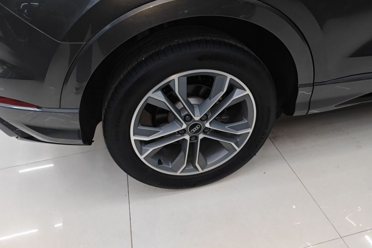 奥迪Q3 2024款 40 TFSI 时尚动感型车身外观6008