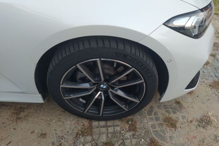 宝马3系 2024款 325Li M运动套装车身外观6002