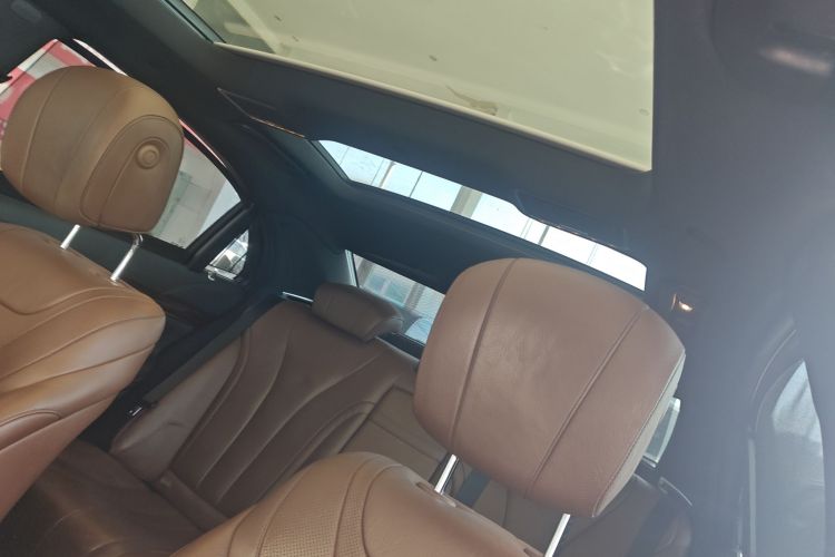 奔驰S级 2016款 S 320 L 商务型中控内饰22