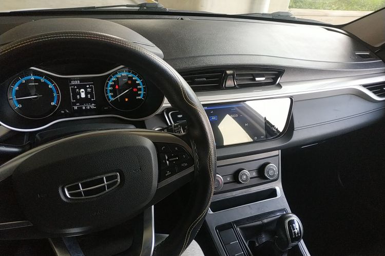 吉利汽车 帝豪 2020款 1.5L 手动舒适型中控内饰12