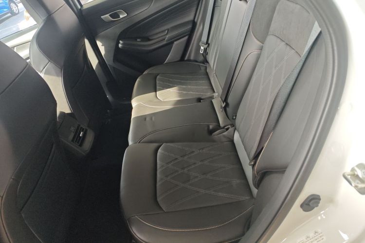 长安CS55PLUS PHEV 2025款 智慧新蓝鲸 125km 超能版中控内饰21