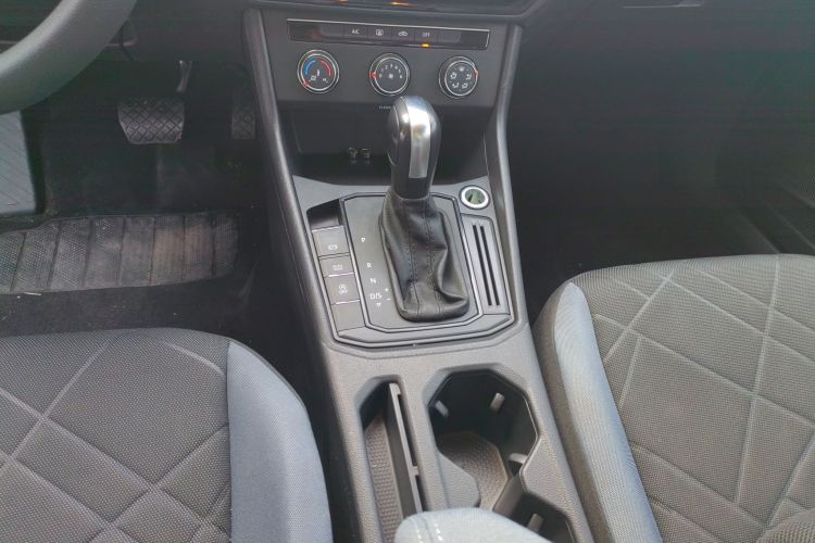 大众 朗逸 2023款 改款 1.5L 自动得逸版中控内饰18