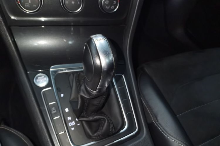 大众 高尔夫 2019款 280TSI DSG豪华型 国VI中控内饰18