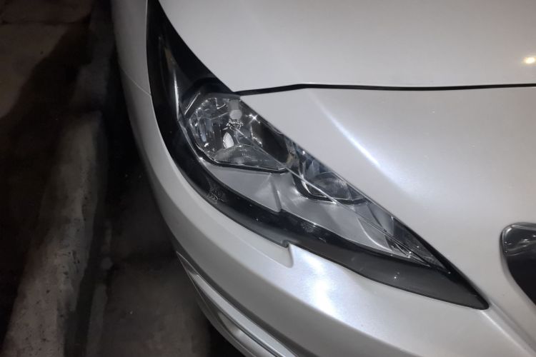 标致408 2014款 1.8L 自动豪华版车身外观6006