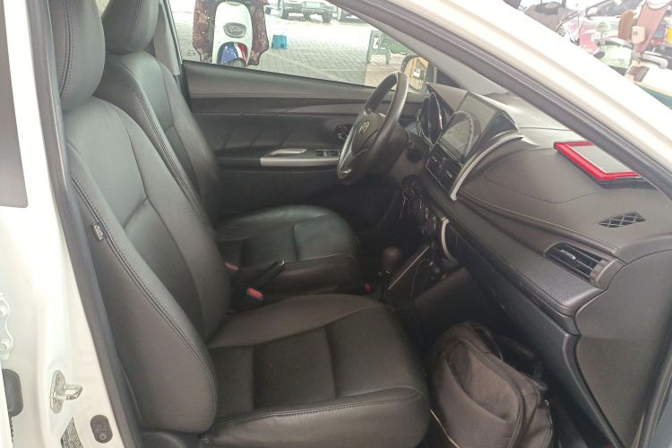 丰田 YARiS L 致炫 2015款 1.5E 自动魅动版局部细节41