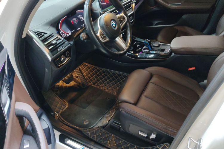 宝马iX3 2022款 领先型中控内饰20