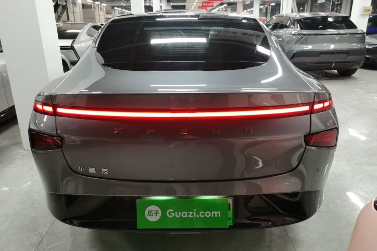 小鹏P7 2020款 670N车身外观6