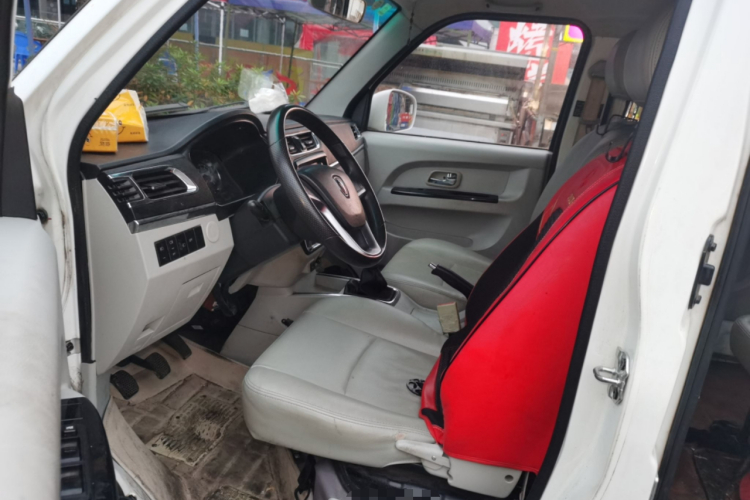 金杯 新海狮X30L 2019款 1.5L财富版国VI SWC15M中控内饰19