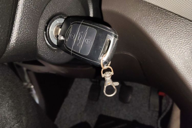 五菱汽车 五菱宏光 2021款 1.5L S标准型LAR中控内饰7001