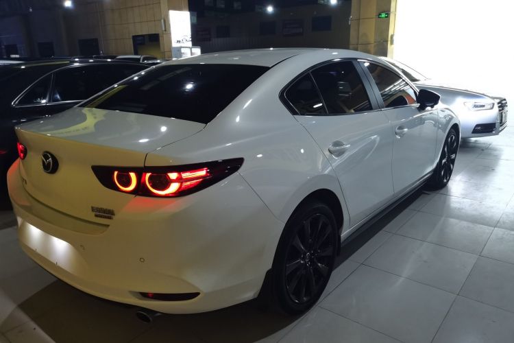 马自达3 昂克赛拉 2023款 2.0L 自动质臻版车身外观7