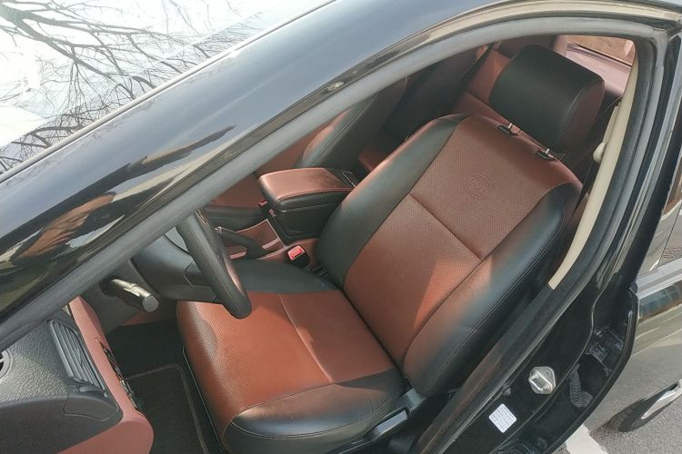 比亚迪F3 2018款 1.5L 手动经典型中控内饰19