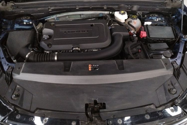 别克 2023款 昂科威Plus 652T 五座四驱豪华型机舱底盘24