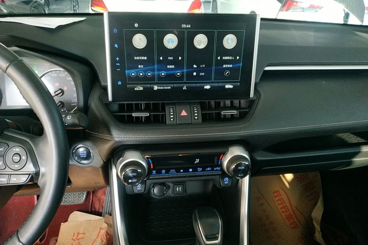 丰田 威兰达 2022款 2.0L CVT两驱豪华PLUS版中控内饰16