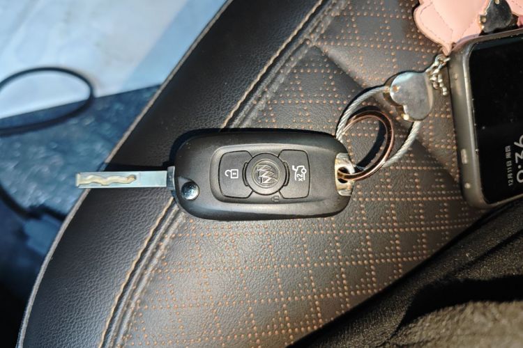 别克 威朗 2022款 Pro 533T 乐享版中控内饰11