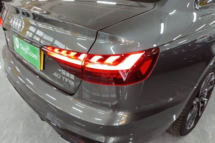 奥迪A4L 2023款 40 TFSI 豪华动感型车身外观9