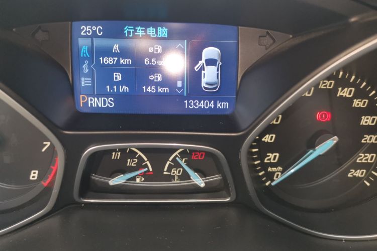 福特 福克斯 2012款 两厢 2.0L 自动豪华运动型中控内饰15