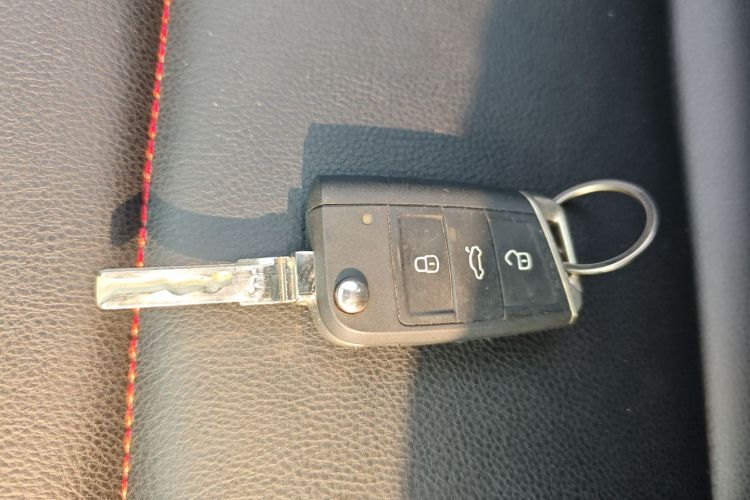 大众 高尔夫 2016款 230TSI 自动舒适型中控内饰7001