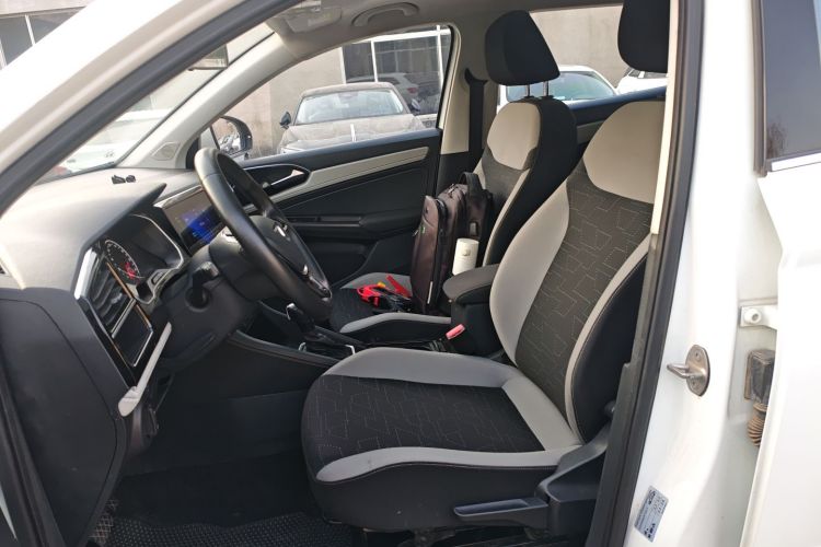 捷达VS7 2023款 280TSI 自动进取版中控内饰19