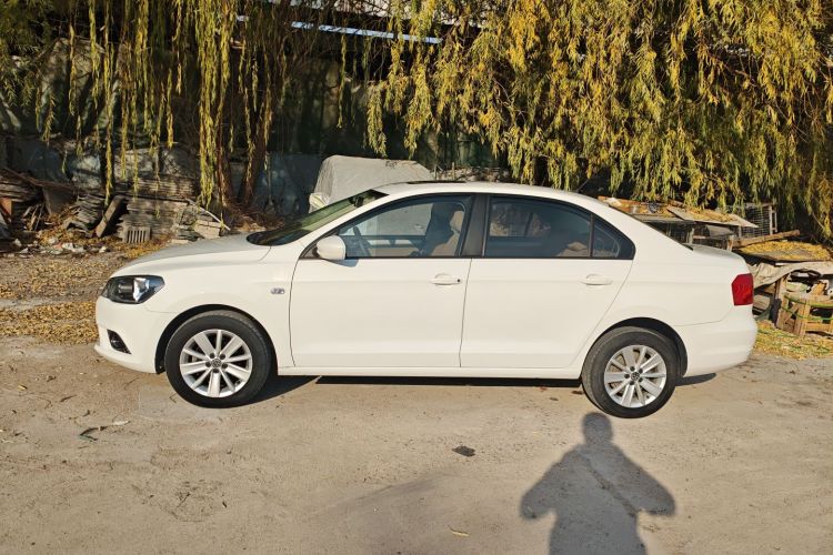 大众 捷达 2015款 质惠版 1.4L 手动舒适型车身外观4