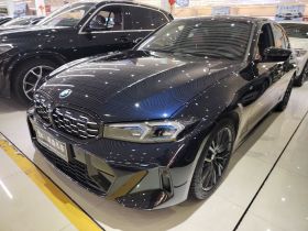 宝马3系 2023款 330i M运动曜夜套装