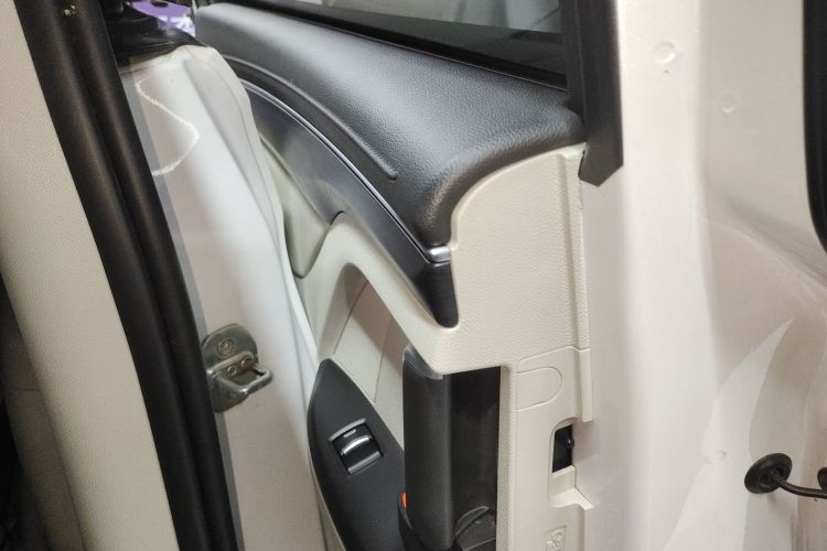 别克GL8 2020款 ES陆尊 653T 舒适型中控内饰49