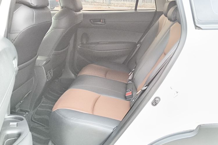 丰田 卡罗拉锐放 2023款 2.0L 精英版中控内饰21