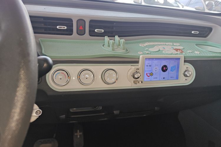 五菱汽车 宏光MINIEV 2022款 马卡龙臻享款 磷酸铁锂中控内饰16